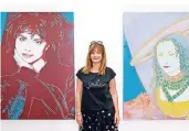  ?? HANNE ENGWALD FOTO: ?? Nastassja Kinski sah bei Bayer zum ersten Mal das Porträt, das Andy Warhol in den 1980ern nach Fotos von ihr fertigte.
