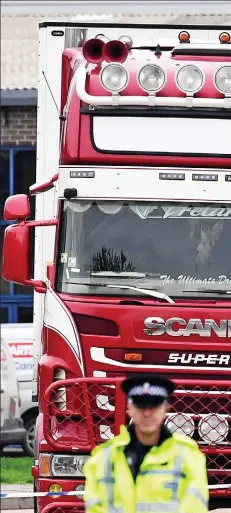  ??  ?? Horror: Lorry in Essex. Right: How bodies were discovered (females in pink, males in purple)