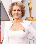  ??  ?? JANE FONDA, 80, Schauspiel­erin Bei ihr wurde mit 75 Jahren ein Tumor in der Brust entdeckt. Zum Glück war er operabel und konnte sicher entfernt werden, sodass der Star heute zu 100 Prozent als krebsfrei gilt