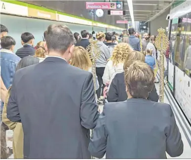 ?? JUNTA ?? El metro ofrecerá servicio ininterrum­pido desde el Miércoles Santo al Viernes Santo.