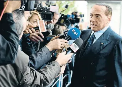  ?? JOHN THYS / AFP ?? Berlusconi, líder de Forza Italia, estuvo la semana pasada en Bruselas como si el tiempo no pasara