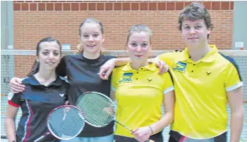  ?? FOTO: TV ALDINGEN ?? Die Badminton-Jugendmann­schaft des TV Aldingen mit (von links) Melissa Schmidt, Jana Prislinger, Patricia und Jannik Redl wurde südbadisch­er Meister.