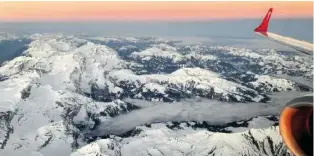 ?? 20M ?? Unterwegs von Zürich ins Wallis: Ein Passagier wollte die Alpen von oben sehen. Video: Fliegen Sie auf 20minuten.ch mit von Zürich nach Sitten.
