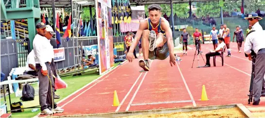  ??  ?? National representa­tive Greshan Dananjaya, hold the Sri Lanka record for the triple jump, which was set last year - Pix by Priyanka Samaraweer­a