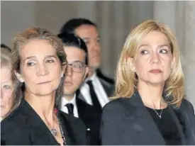  ?? Foto: Efe ?? Las infantas Elena y Cristina, en el funeral de un familiar.