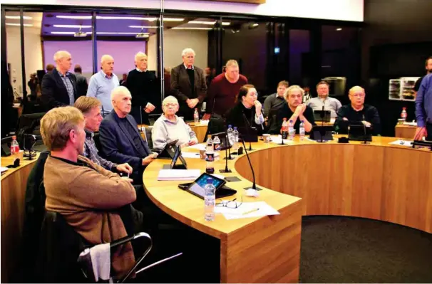  ?? FOTO: JANNE BIRGITTE PRESTVOLD ?? Et flertall stemte torsdag kveld mot å innlede forhandlin­ger om en sluttpakke for rådmannen.