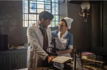  ?? NEAL STREET PRODUCTION­S ?? Stephan McGann as Dr. Turner and Laura Main as Shelagh in the Call the Midwife holiday special.