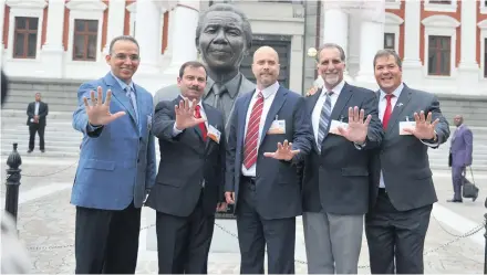  ??  ?? ON A MISSION. Antonio Guerrero, left, Fernando Gonzalez, Gerardo Hernandez, Rene Gonzalez and Ramon Labanino outside parliament in Cape Town yesterday.