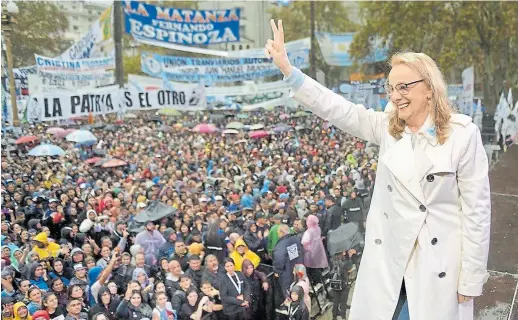  ?? Archivo ?? Alicia Kirchner, en el palco del acto del 25 de Mayo