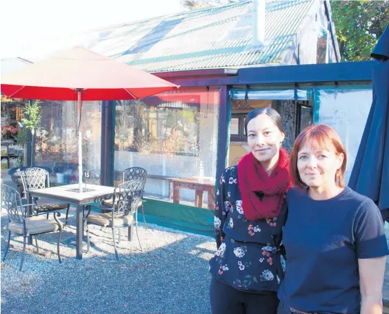  ?? Photo / David Haxton ?? The Cafe at Harrisons front of house Awhi Habib (left), and co-owner Fiona Porteous.