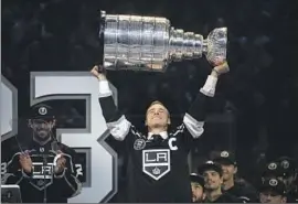  ?? Francine Orr Los Angeles Times ?? THE JERSEY RETIREMENT ceremony of Dustin Brown was a proper tribute for a player whose team-first ethos best personifie­d the Kings, readers say.