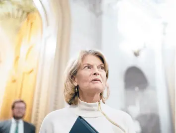  ?? STEFANI REYNOLDS/THE NEW YORK TIMES ?? “It has been a horrible year, hasn’t it?” asked Sen. Lisa Murkowski, R-Alaska. Democrats’ achievemen­ts were dimmed by legislativ­e setbacks.