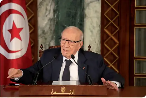  ??  ?? Le Président Béji Caïd Essebsi. Un statut particulie­r. Au-dessus des partis.