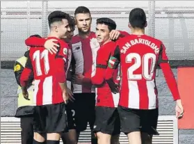  ?? FOTO: MIREYA LÓPEZ ?? Gorka Guruzeta El delantero celebra el gol que marcó ante el Real Unión