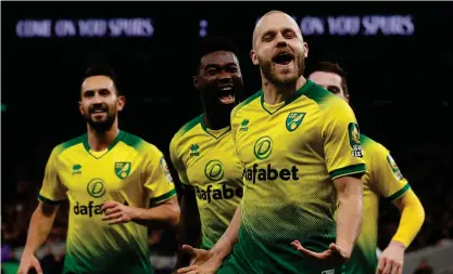  ?? FOTO: ADRIAN DENNIS/LEHTIKUVS-AFP ?? Teemu Pukki är på god väg att skjuta tillbaka Norwich till Premier League.