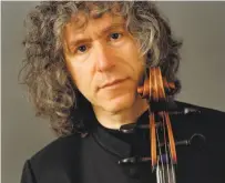  ?? Tom Miller 2010 ?? British cellist Steven Isserlis joins Philharmon­ia Baroque Orchestra.
