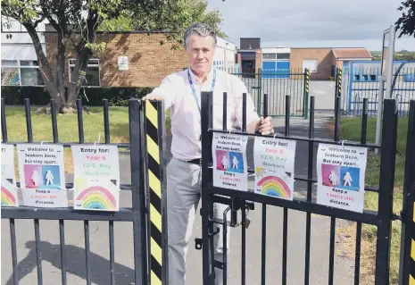  ??  ?? Seaburn Dene Primary School headteache­r John Howe is looking forward to welcoming back pupils on Monday.