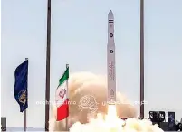  ?? ?? ▮ El satélite Soraya alcanzó su órbita a unos 750 kilómetros de la superficie terrestre con un cohete de tres fases Qaem 100.