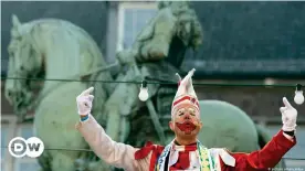  ?? ?? Хоппедиц - один из главных персонажей карнавала в Дюссельдор­фе