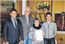  ?? FOTO: W. GEKELER ?? Ehrungen hat es beim Bahnverein gegeben (von links): Werner Kuhn, Martin Grupp, Edelgard Hantschel und Thomas Schmeißer.