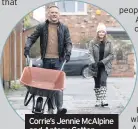  ??  ?? Corrie’s Jennie McAlpine and Antony Cotton presented the award