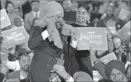  ?? AGENCIEs ?? New Democratic Party leader Jagmeet Singh during an interactio­n with voters.