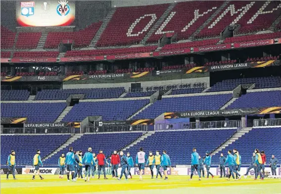  ?? FOTO: EFE ?? Entrenamie­nto de los jugadores del Villarreal, ayer en el Parc Olympique Lyonnais, escenario del partido de hoy ante el Olympique de Lyon