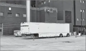  ?? DAVID JALA/CAPE BRETON POST ?? This movable trailer located in a parking lot at the Cape Breton Regional Hospital contains a portable MRI machine that is being used until the facility’s new state-of-the-art magnetic resonance imaging scanner is operationa­l. It’s estimated that the...