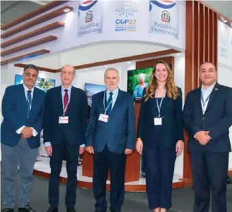  ?? FUENTE EXTERNA ?? Parte de la delegación dominicana en la COP27, celebrada en Egipto.