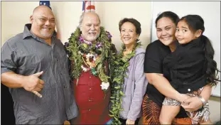  ?? MEO photos ?? Bishop Pahia, MEO’s BEST specialist, poses for a photo with his family at his surprise retirement party March 22, at MEO’s Wailuku Classroom. Pahia assisted those released from jail/prison for the last 15 years.