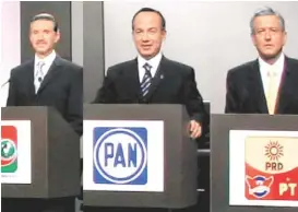  ?? ESPECIAL ?? 2006
Con el PRI en plena debacle y la izquierda al frente de las encuestas, Roberto Madrazo, Felipe Calderón y Andrés Manuel López Obrador fueron los candidatos principale­s ese año.