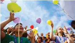  ?? Foto: dpa/Jens Büttner ?? Party zum Internatio­nalen Kindertag in Schwerin