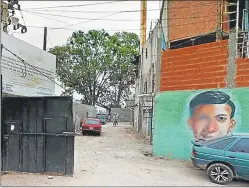  ?? GOOGLE STREET VIEW ?? ESCENA. El paredón de la muerte, donde quemaron los cadáveres.