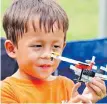  ??  ?? Alex Meyers, 6, plays with Lego Saturday at an event in Jacksonvil­le, Florida.