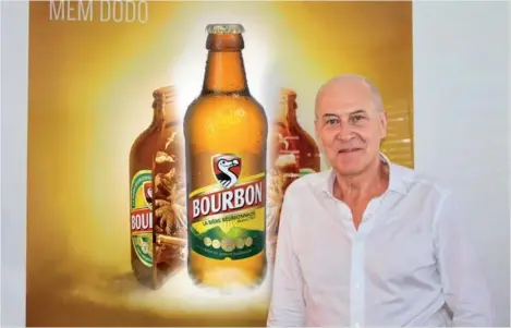  ??  ?? Connu et reconnu dans le monde de la bière, le Belge Edwin Botterman reprend en septembre 2019 le poste de directeur général des Brasseries de Bourbon, succédant à Doron Wijnschenk.
L’homme d’affaires livre sa vision des bulles, en toute franchise.