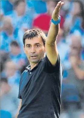  ?? FOTO: EFE ?? Asier Garitano El técnico de la Real da instruccio­nes durante un partido reciente