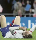  ?? FOTO: AP ?? De Jong se lastimó un tobillo en Bilbao