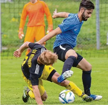  ?? Foto: Horst Hörger ?? Der Einsatz stimmte auf beiden Seiten, doch weder Beuren noch Türkgücü Ulm konnten daraus einen Vorteil ziehen. So blieb es beim torlosen Unentschie­den.