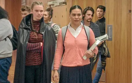  ??  ?? Hibiscus & Ruthless provides a showcase for two new budding Kiwi acting stars - Anna-Maree Thomas and Suivai Pilisipi Autagavaia. With the the cinematic world lamenting the lack of female-led dramas and comedies, how great is it to see a homegrown one...