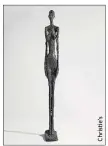  ??  ?? Alberto Giacometti (-) Sculpture « Grande femme II » Bronze à patine brun foncé  - Hauteur : , cm - Adjugé : ,  millions €.