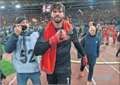  ??  ?? TITULAR. Alisson Becker es titular del Roma y la selección brasileña.