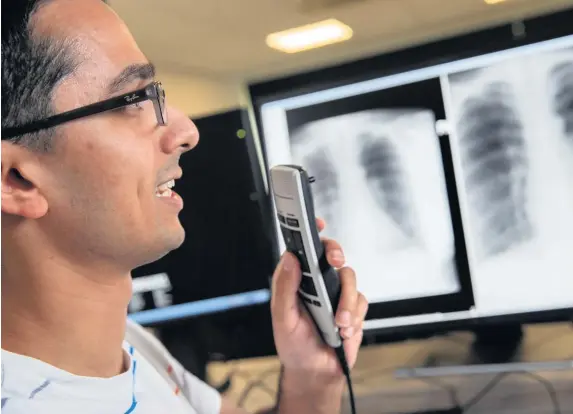  ??  ?? > The National Imaging Academy Wales in Pencoed is training up the next generation of radiologis­ts, radiograph­ers, sonographe­rs and imaging profession­als