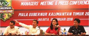  ?? NURIS AP/JAWA POS ?? BERIMBANG: Dari kiri, Tigorshalo­m Boboy, Yunus Nusi, Dayang Donna Faroek, dan Natarista Sembiring dalam konferensi pers PGK II/2018 di Jakarta (12/2).