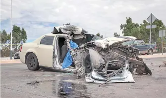  ?? /LEÓN ?? La víctima viajaba de copiloto donde fue el duro impacto contra el camión.