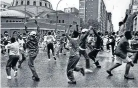  ?? Picture: THE TIMES ?? FADED DREAM: Celebratio­ns greeted the release of Nelson Mandela in 1990