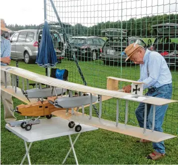  ?? Foto: Heinz Huen ?? Flugzeugmo­delle nach alten und seltenen Vorbildern waren beim jüngsten Flugtag in Bobingen zu sehen.