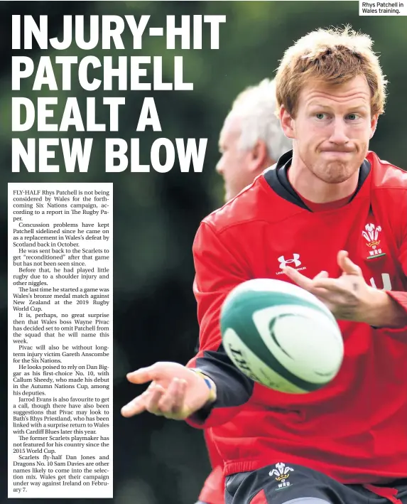  ??  ?? Rhys Patchell in Wales training.