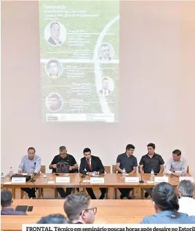  ??  ?? FRONTAL. Técnico em seminário poucas horas após desaire no Estoril