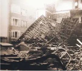  ??  ?? Die von Bomben zerstörte Innenstadt Alicantes.