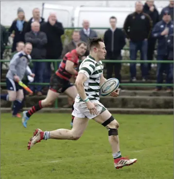  ??  ?? Callan Kicks - Darah Callan makes the run that sets up the last try in the Greystones v City of Armagh AIL Division 2A clash in Dr Hickey Park last weekend. Photo: Barbara flynn